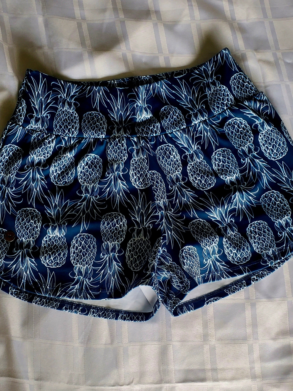 Women’s Navy Pineapple Print Active Shorts